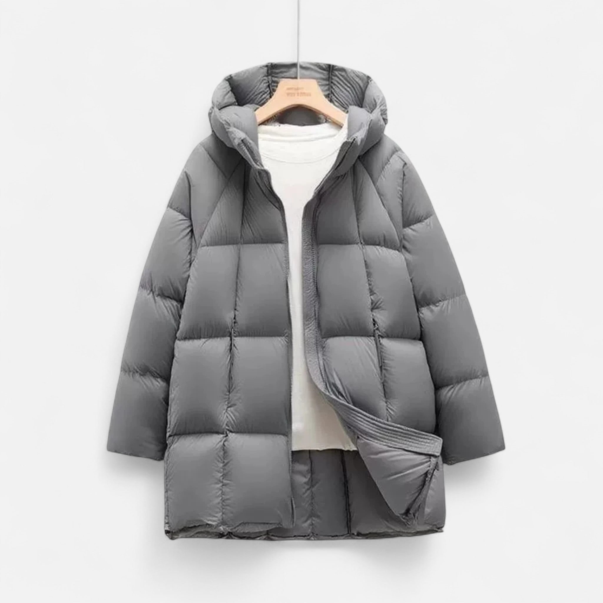 Sauvoire | Zwarte dames pufferjas – lange gewatteerde winterjas met capuchon